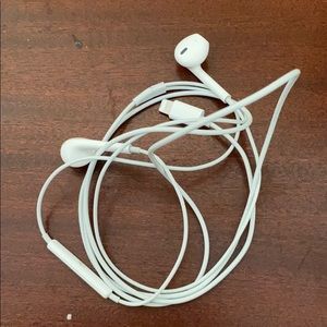 Apple Headphones